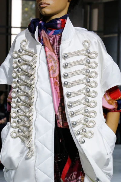 Look 7
